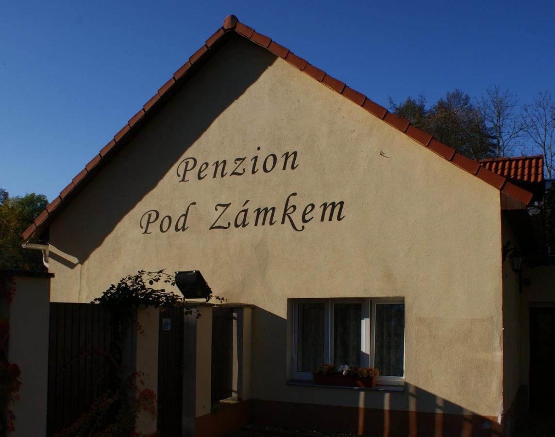 Penzion Pod Zámkem Průhonice Esterno foto