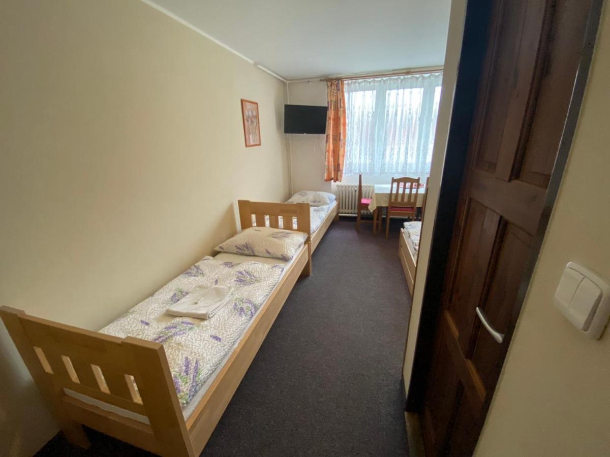 Penzion Pod Zámkem Průhonice Esterno foto